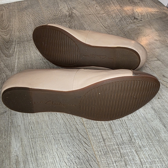 Clarks Slip On Ballet Flats - Picture 8 of 9